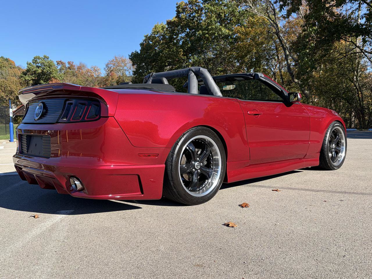 Used 2014 Ford Mustang GT Premium w/ Brembo Brake Package RWD image 3