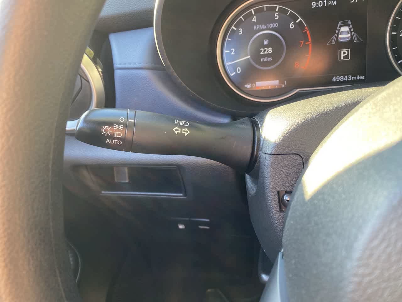 Used 2024 Nissan Versa SV FWD image 22