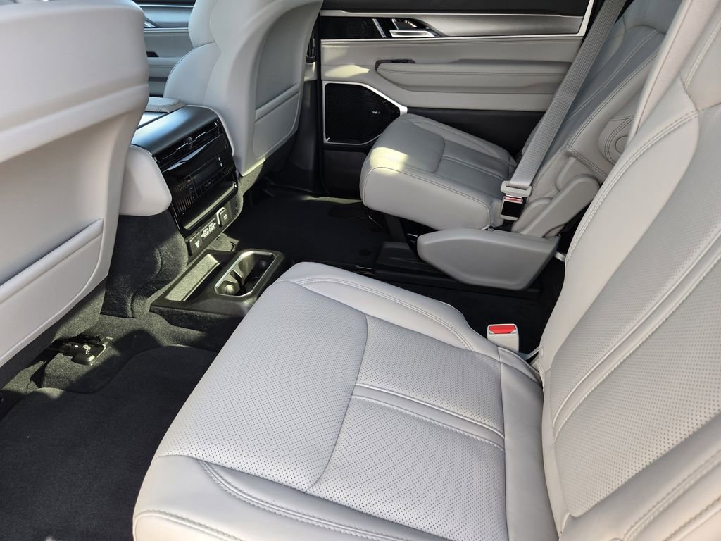 New 2026 Jeep Grand Wagoneer L Limited image 14
