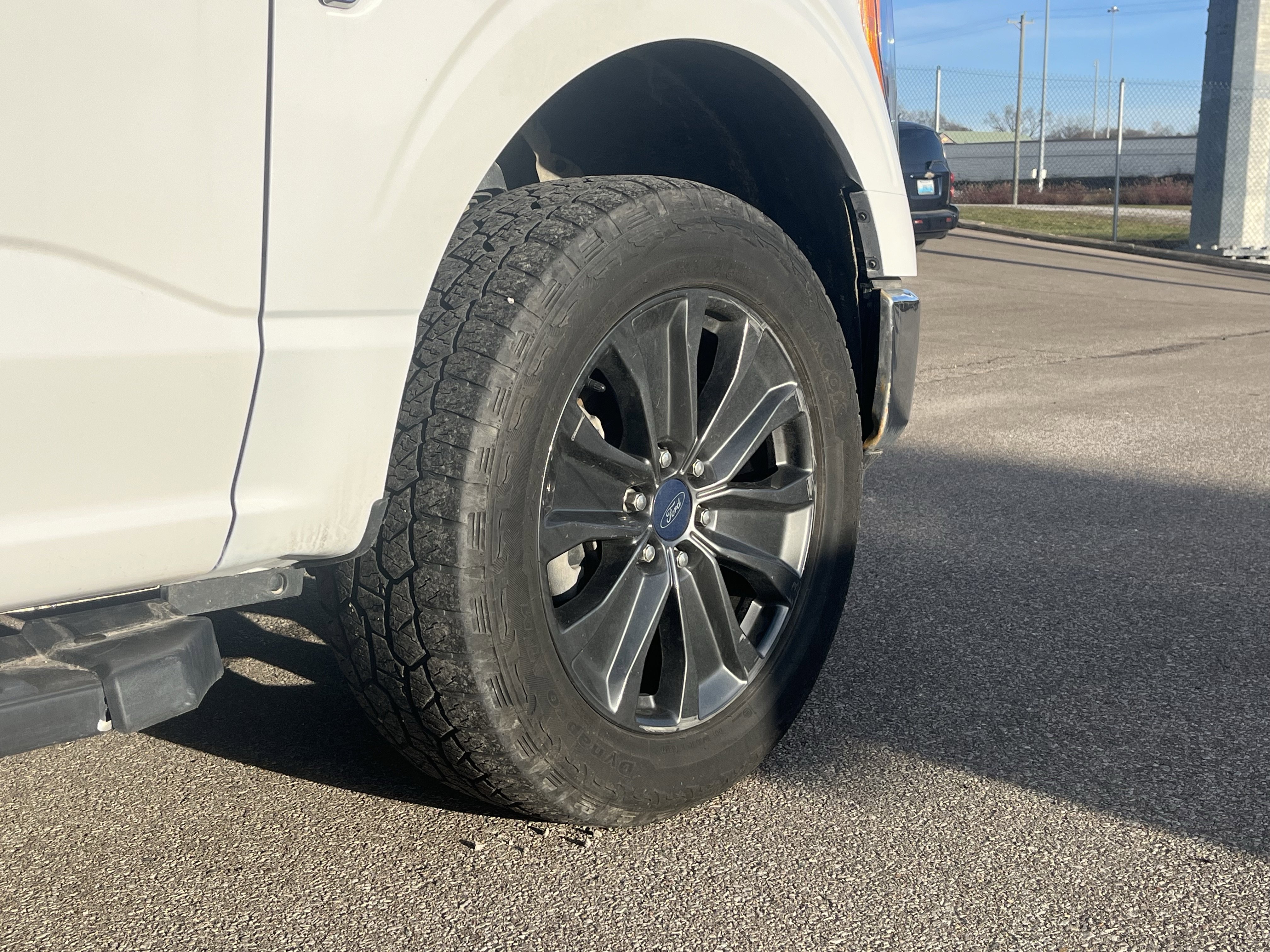 Used 2023 Ford F150 XLT w/ Trailer Tow Package image 9