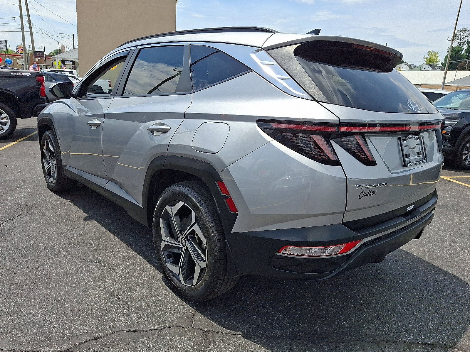 Used 2023 Hyundai Tucson SEL w/ Convenience Package AWD/4WD image 3