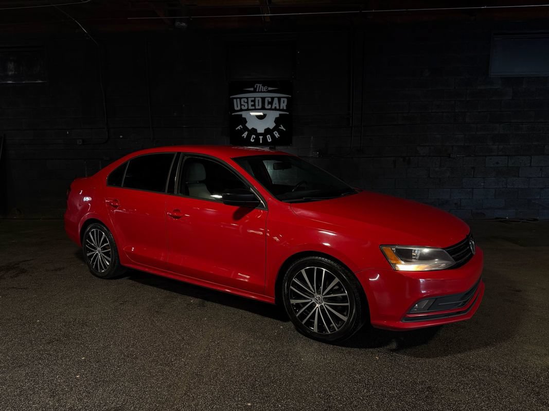 Used 2015 Volkswagen Jetta Sport FWD image 8