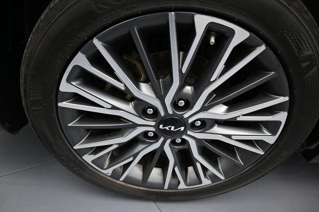 Used 2024 Kia Forte GT-Line w/ GT-Line Premium Package FWD image 42