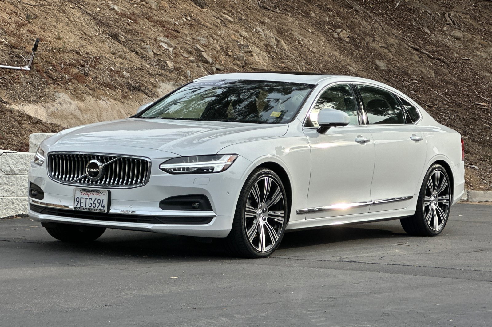 Certified 2023 Volvo S90 B6 Plus w/ Protection Package Premier image 9