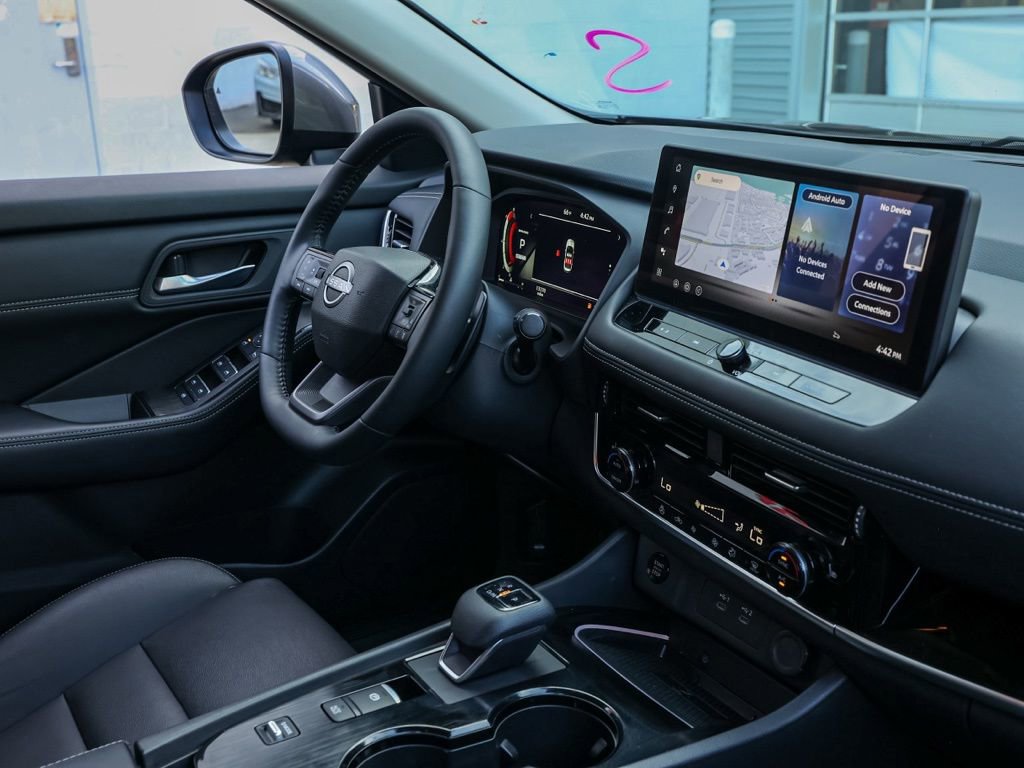 Used 2025 Nissan Rogue SL image 20