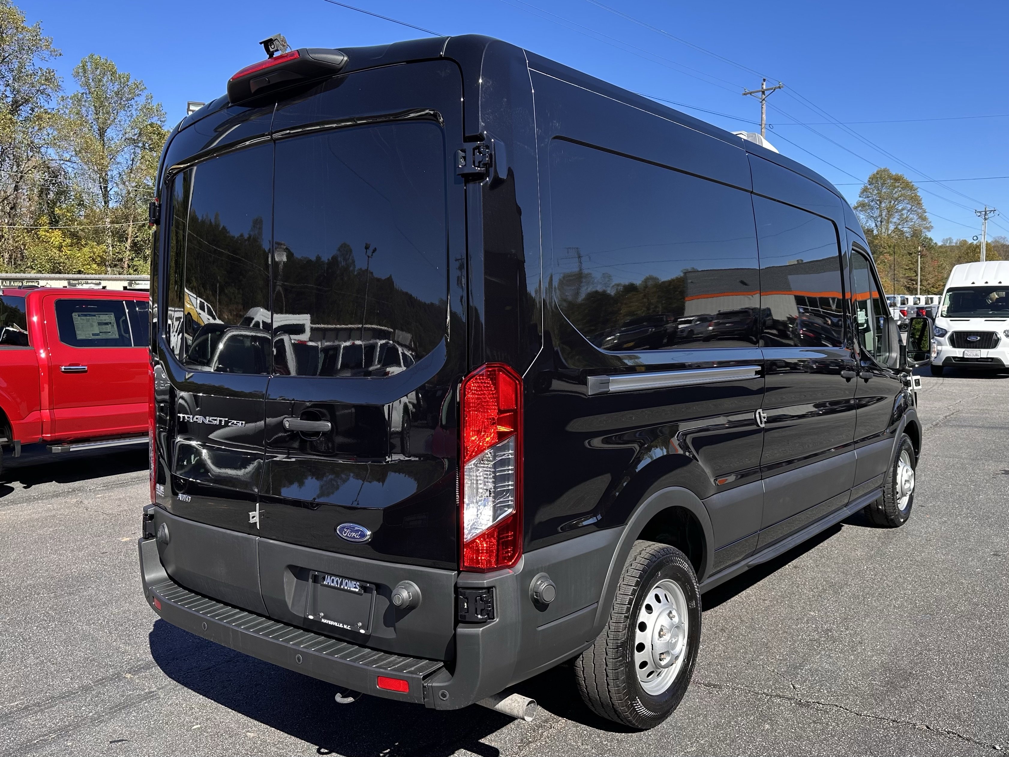 Used 2023 Ford Transit 250 XL AWD/4WD image 6