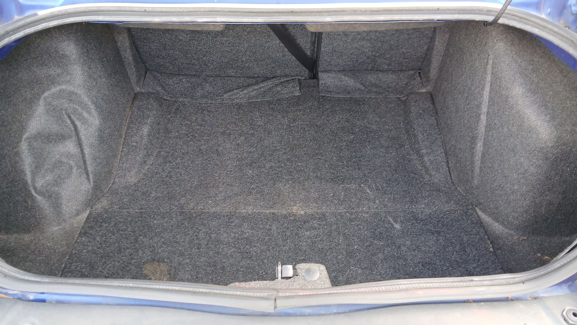 Used 2012 Dodge Challenger R/T RWD image 13