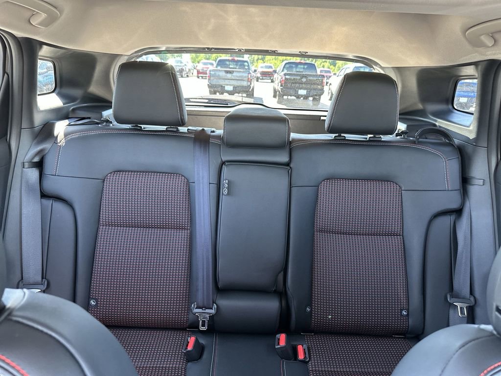 New 2026 Nissan Kicks SR w/ SR Premium Package AWD/4WD image 13