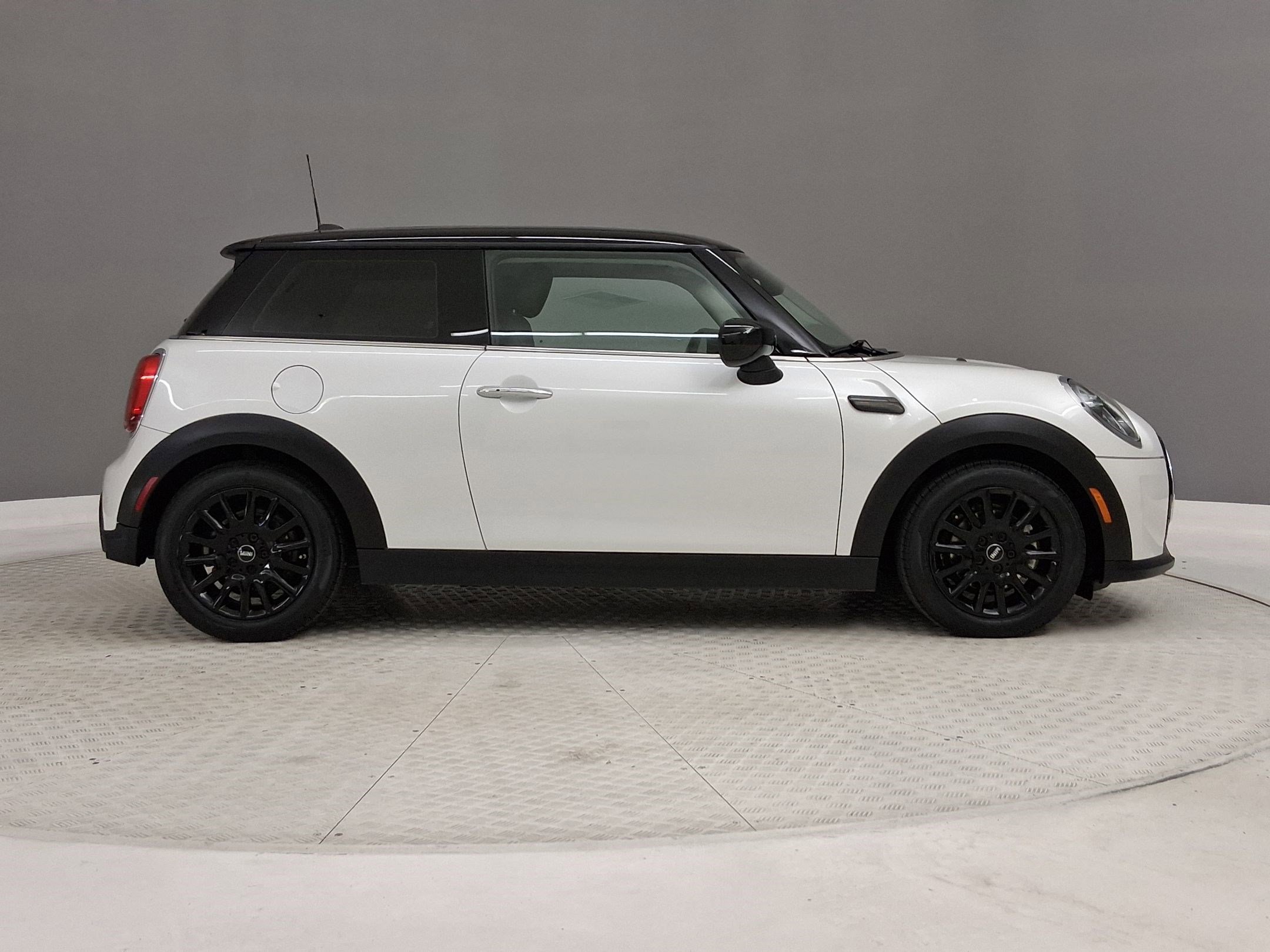 Certified 2024 MINI Cooper 2-Door Hardtop FWD image 6