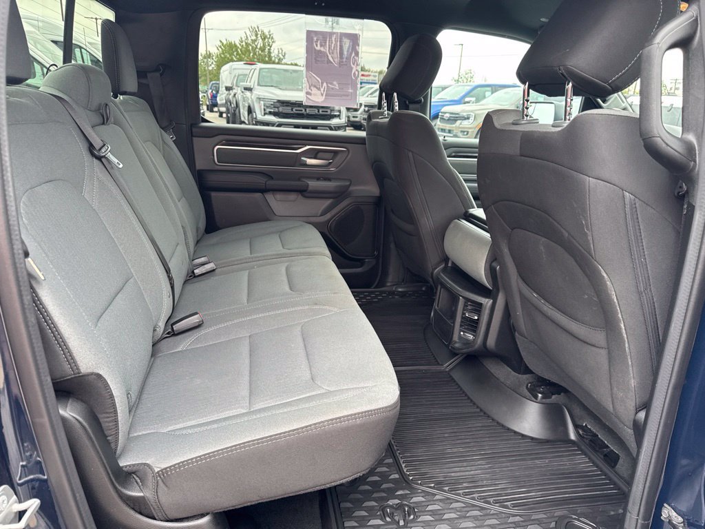 Used 2022 RAM 1500 Big Horn AWD/4WD image 36
