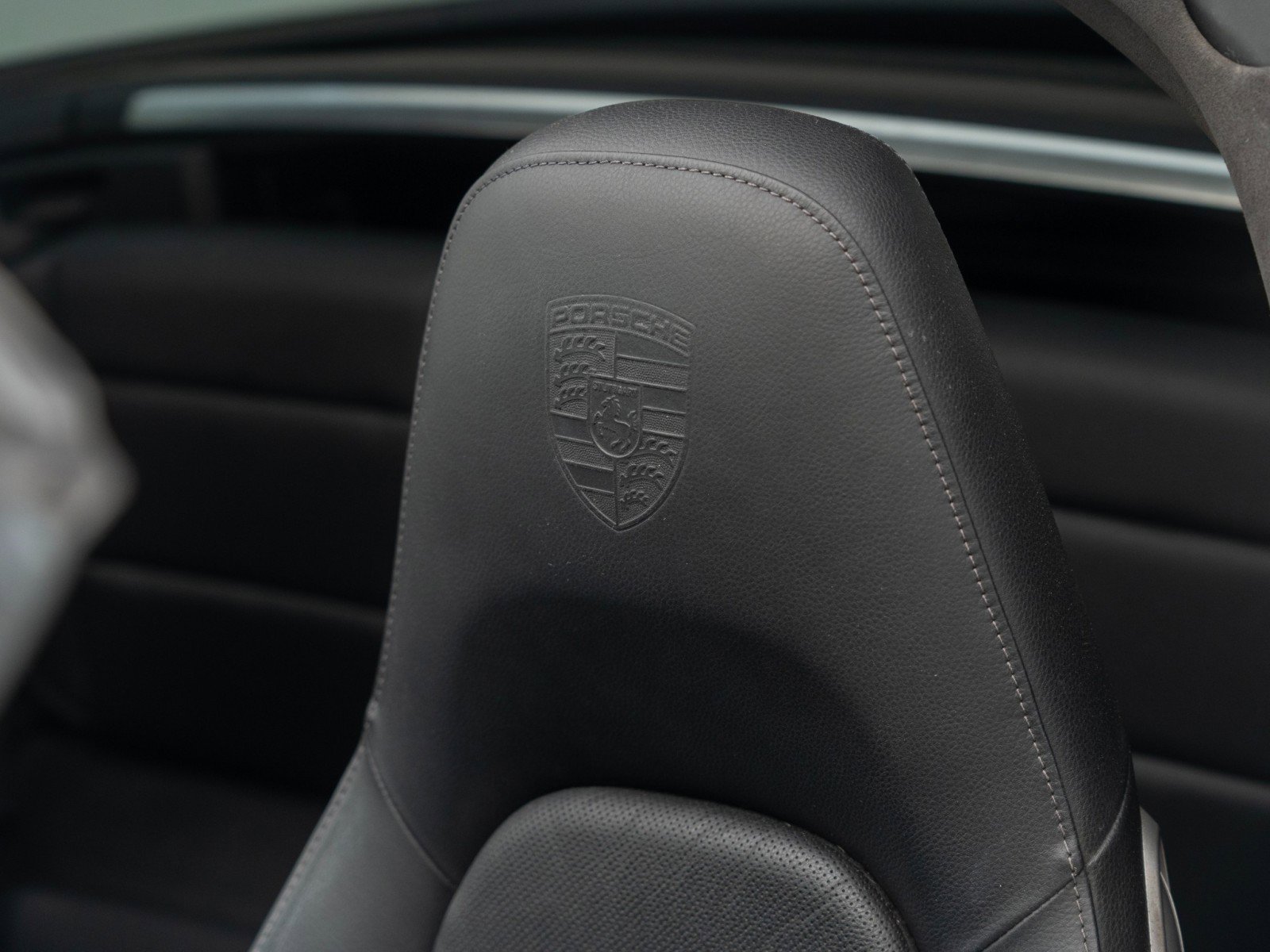 Certified 2019 Porsche 911 Targa 4S AWD/4WD image 19