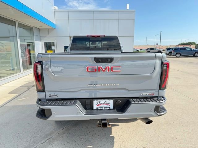 Used 2024 GMC Sierra 2500 AT4 w/ AT4 Preferred Package image 7