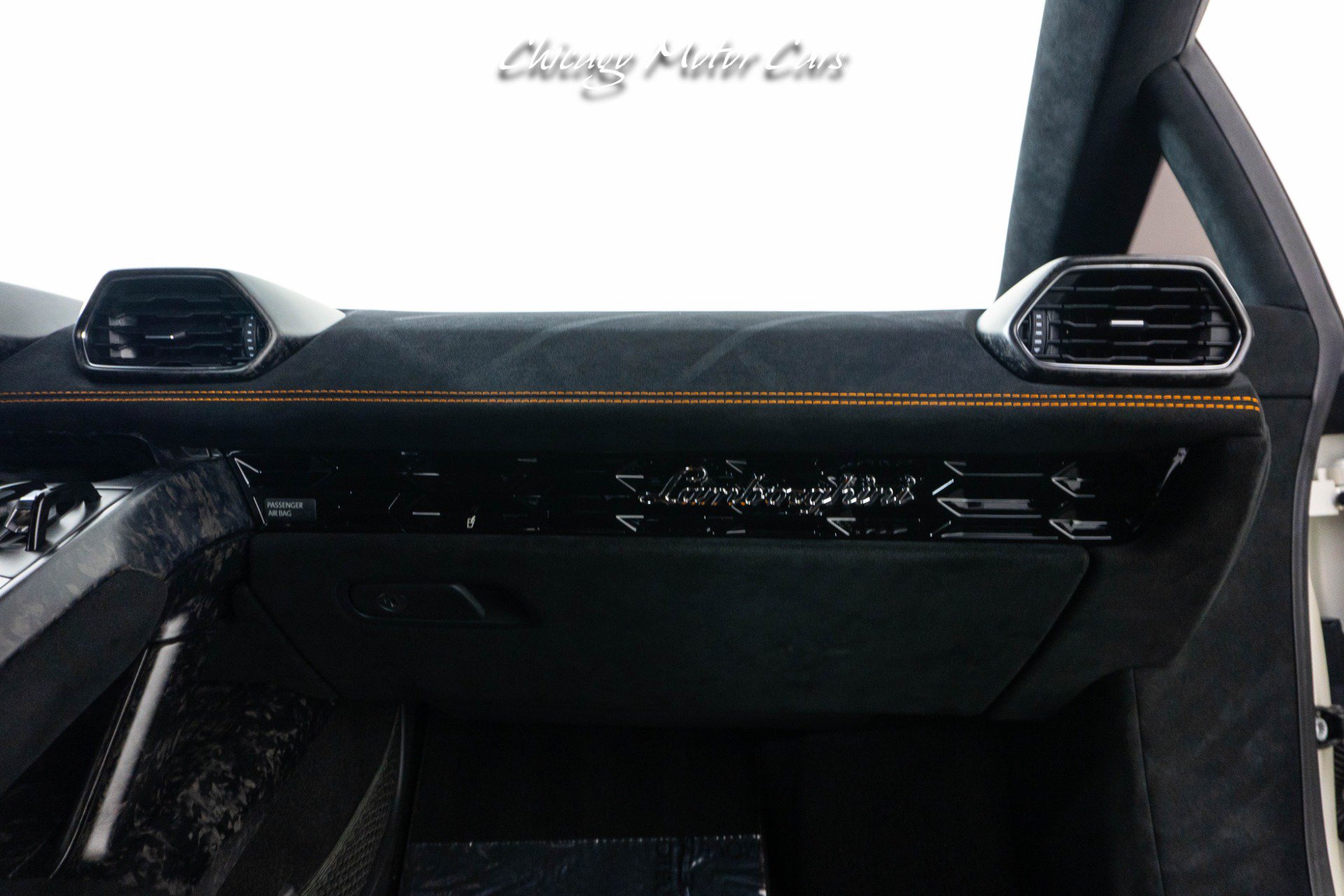 Used 2018 Lamborghini Huracan AWD/4WD image 35