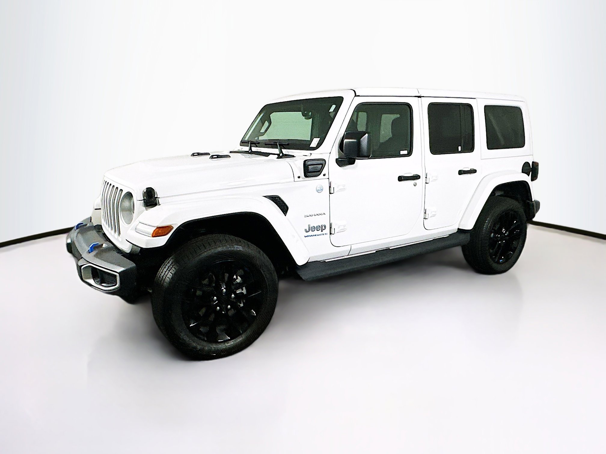Used 2023 Jeep Wrangler Sahara w/ Cold Weather Group image 4
