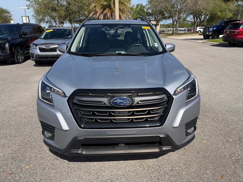 Used 2023 Subaru Forester Limited AWD/4WD image 14