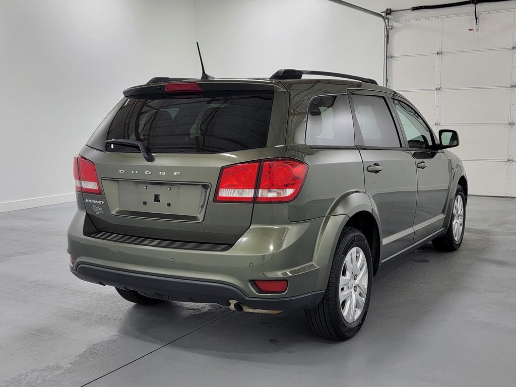 Used 2019 Dodge Journey SE FWD image 9