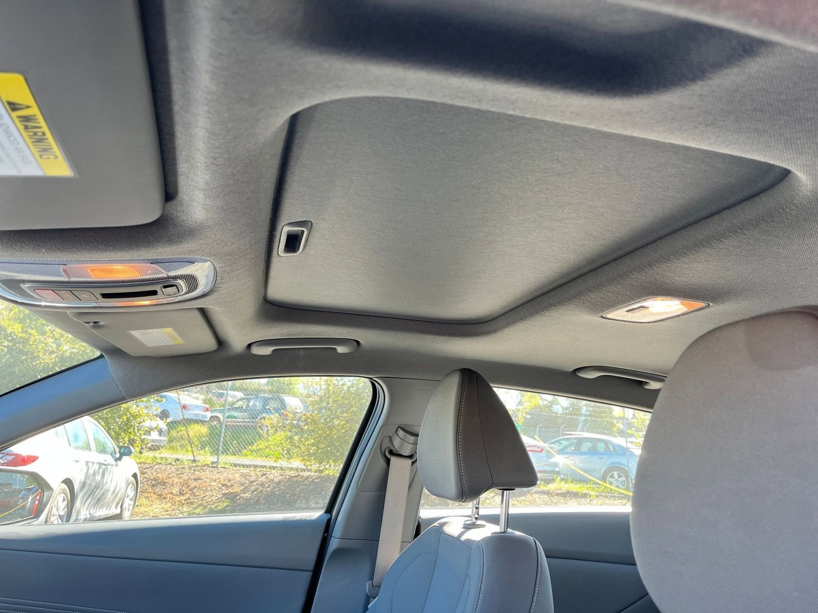 Used 2025 Hyundai Elantra SEL image 29