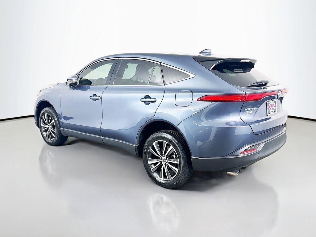 Used 2023 Toyota Venza LE AWD/4WD image 7
