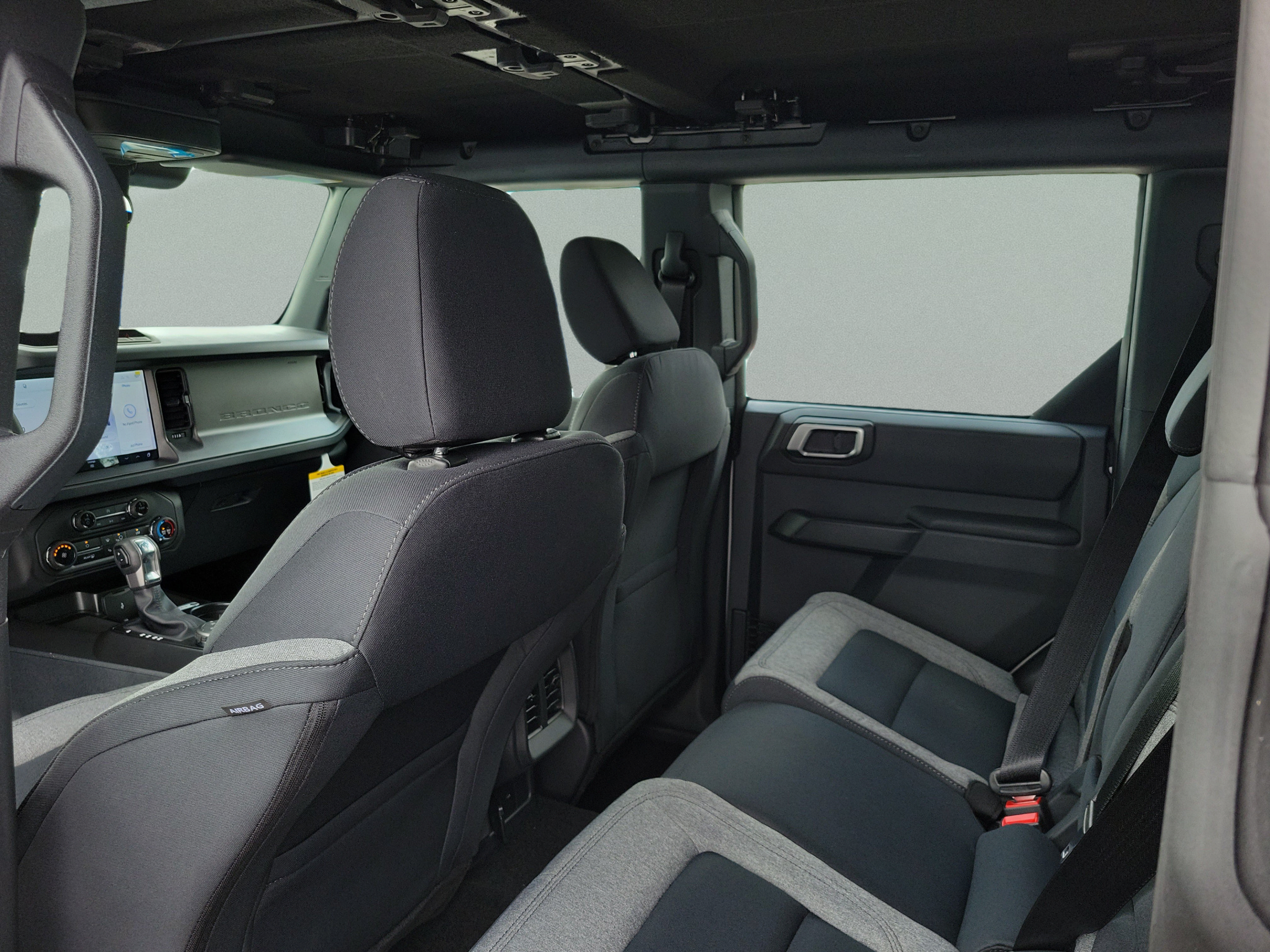 New 2026 Ford Bronco 4-Door AWD/4WD image 12
