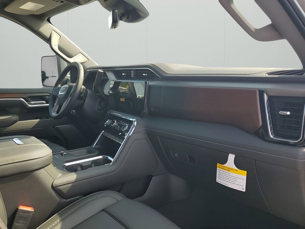 New 2026 GMC Sierra 2500 Denali w/ Denali Reserve Package image 15