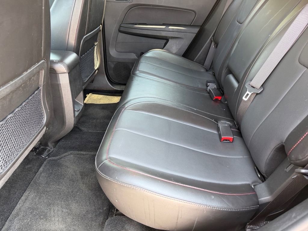 Used 2017 Chevrolet Equinox LT image 12