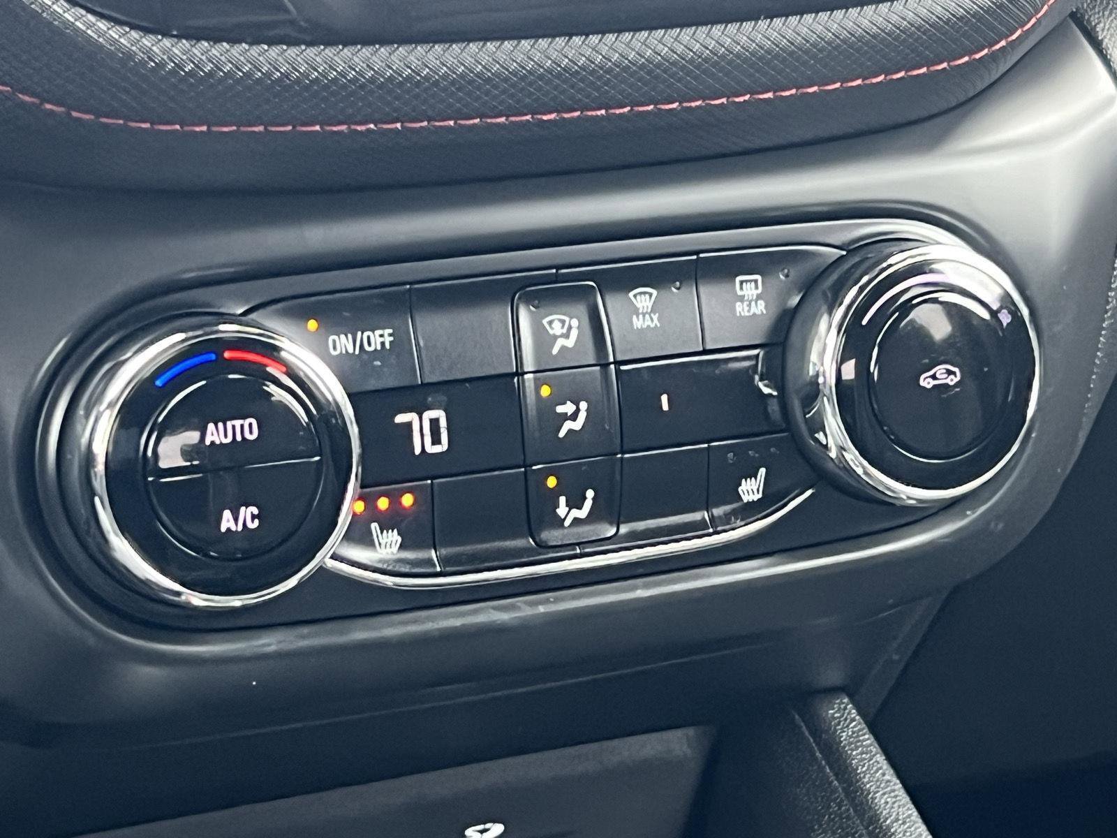 Used 2022 Chevrolet TrailBlazer RS w/ Technology Package FWD image 27