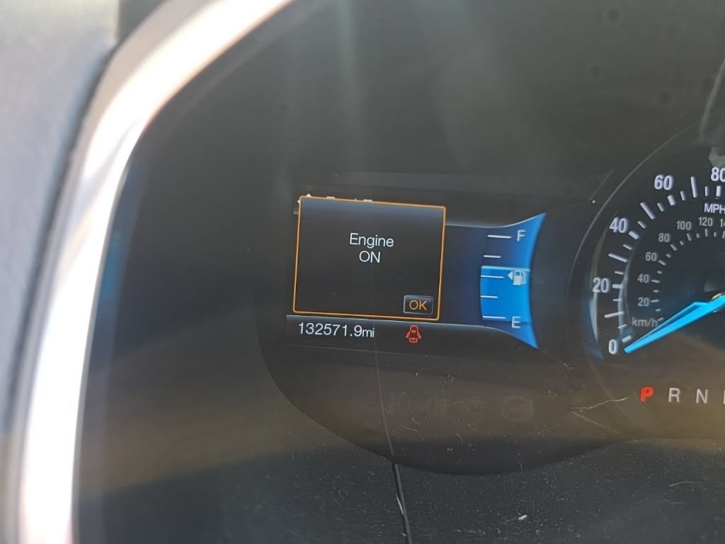 Used 2015 Ford Edge Titanium AWD/4WD image 5