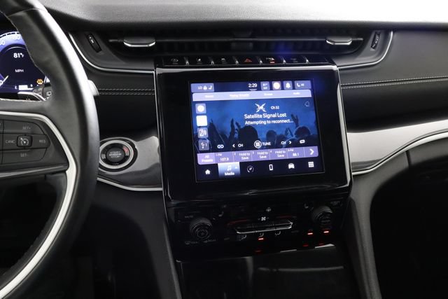 Used 2022 Jeep Grand Cherokee L Laredo w/ Luxury Tech Group I AWD/4WD image 27