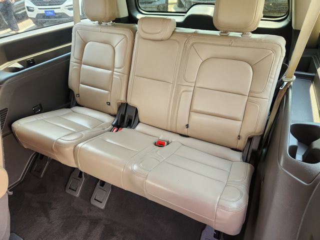 Certified 2023 Lincoln Navigator L Reserve AWD/4WD image 17