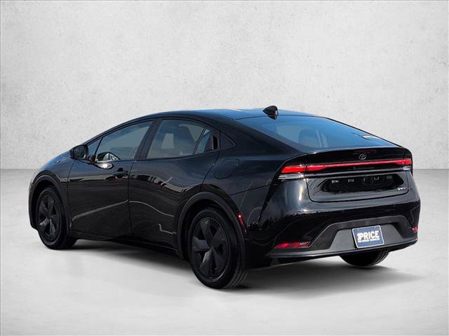 Used 2025 Toyota Prius LE image 8