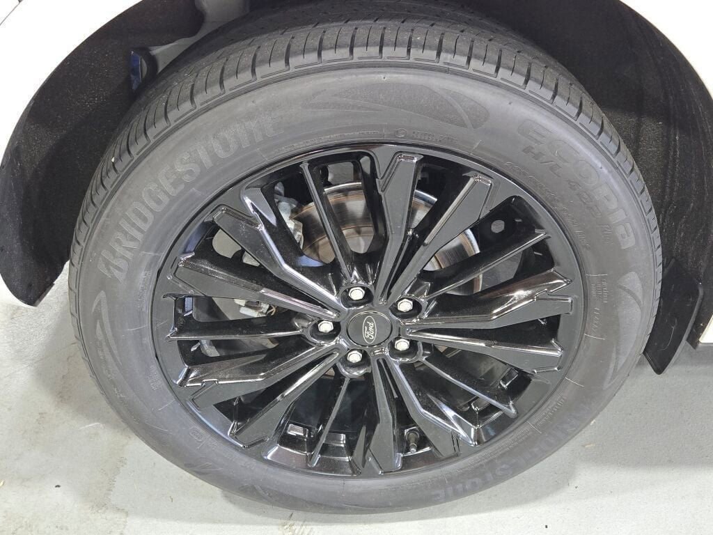 Certified 2023 Ford Escape ST-Line Elite image 14