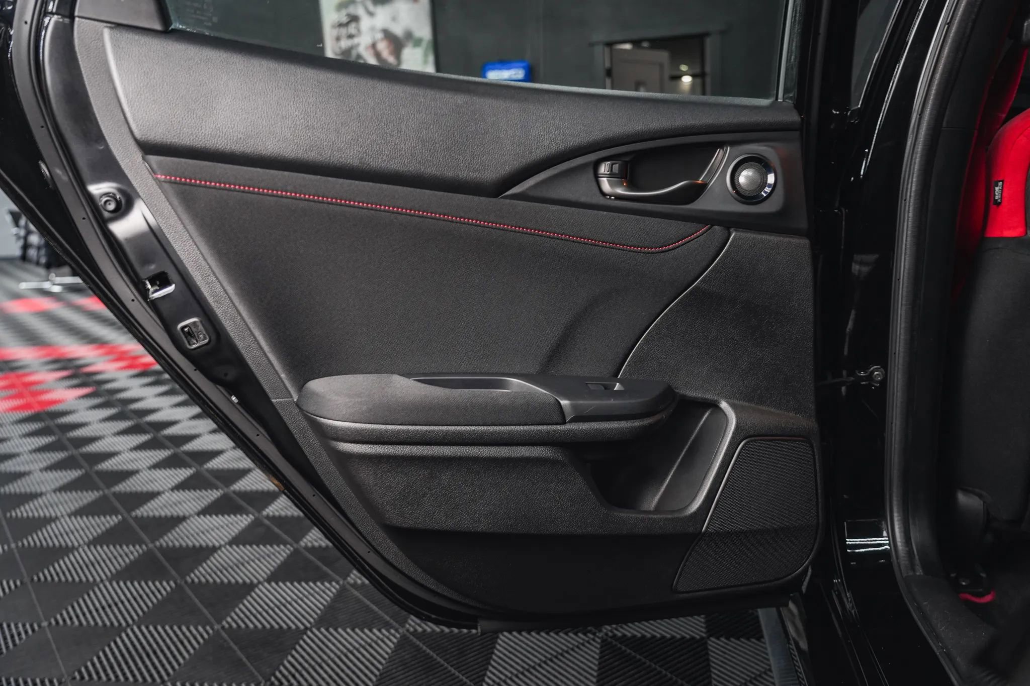 Used 2019 Honda Civic Type R image 36