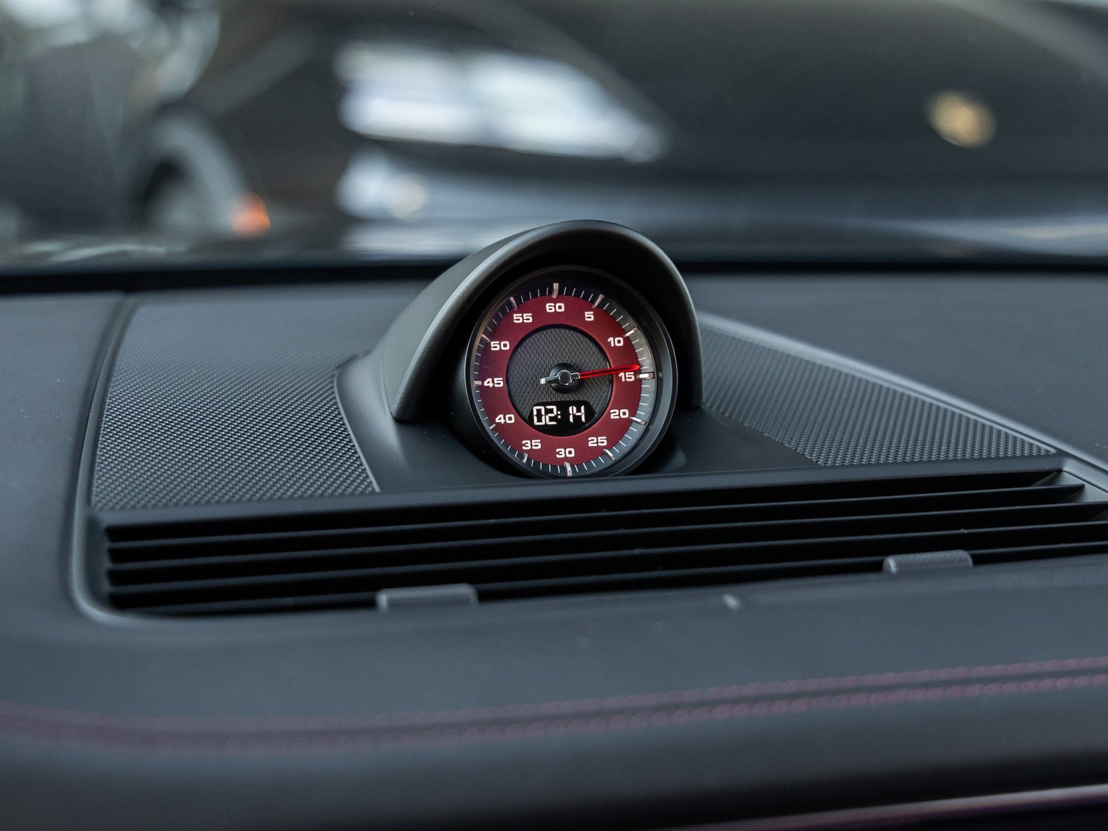 Used 2023 Porsche Panamera GTS image 28