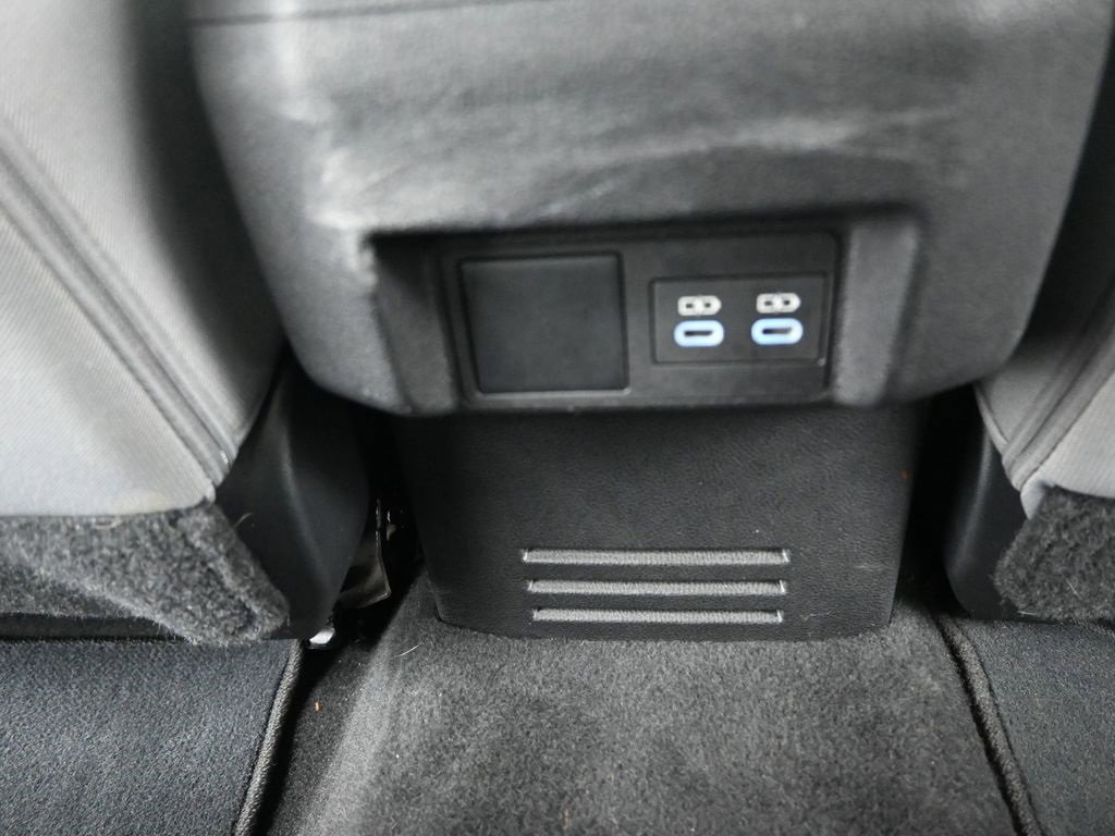 Used 2024 Toyota Tacoma TRD Off-Road image 30