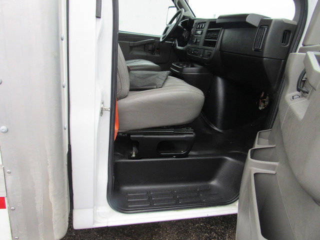 Used 2024 GMC Savana 3500 w/ Power Convenience Package image 13