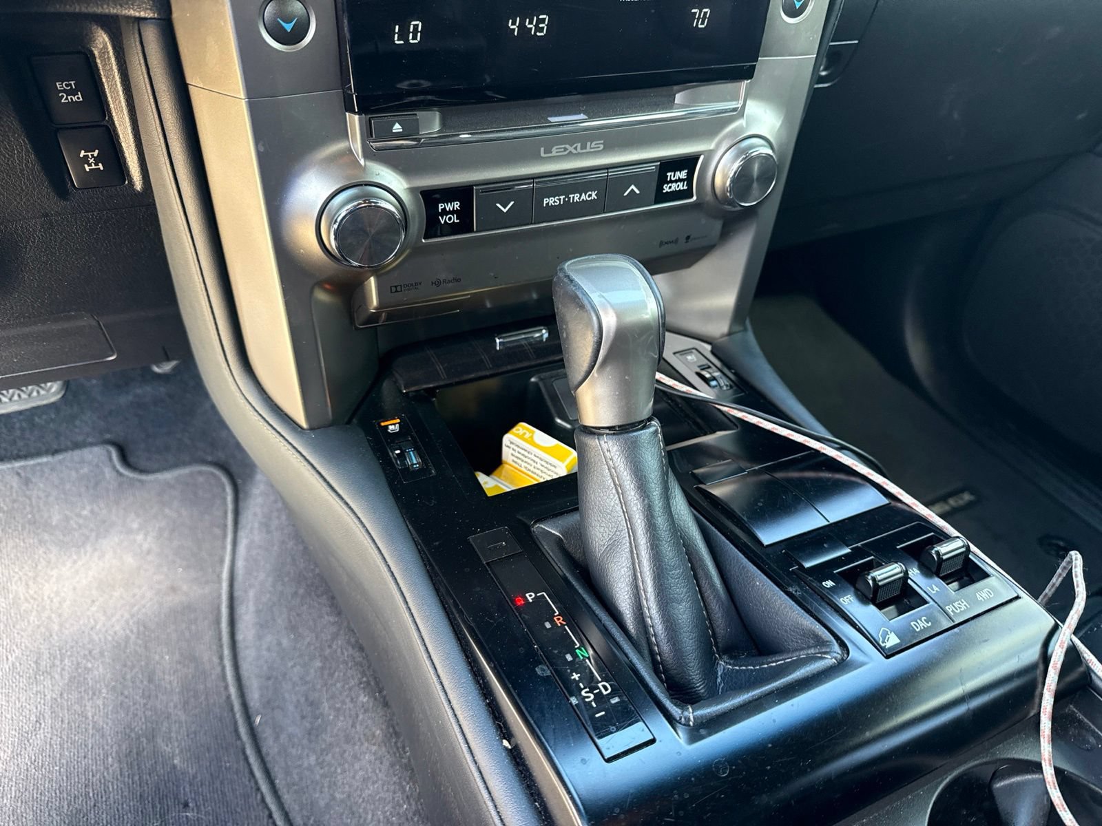 Used 2021 Lexus GX 460 Premium w/ Premium Package AWD/4WD image 19