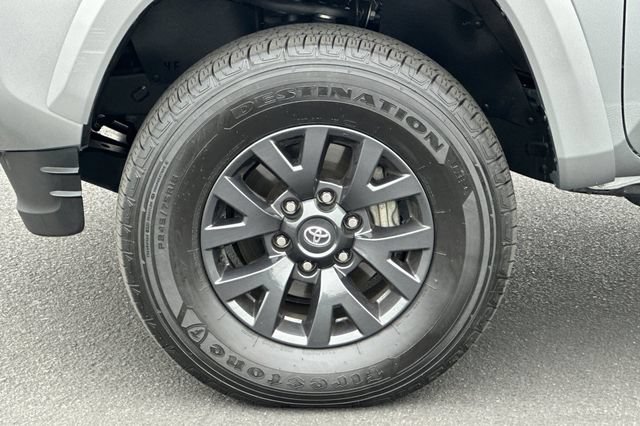 Certified 2023 Toyota Tacoma SR5 w/ Technology Package AWD/4WD image 30
