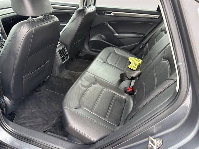 Used 2018 Volkswagen Passat 2.0T SE image 13