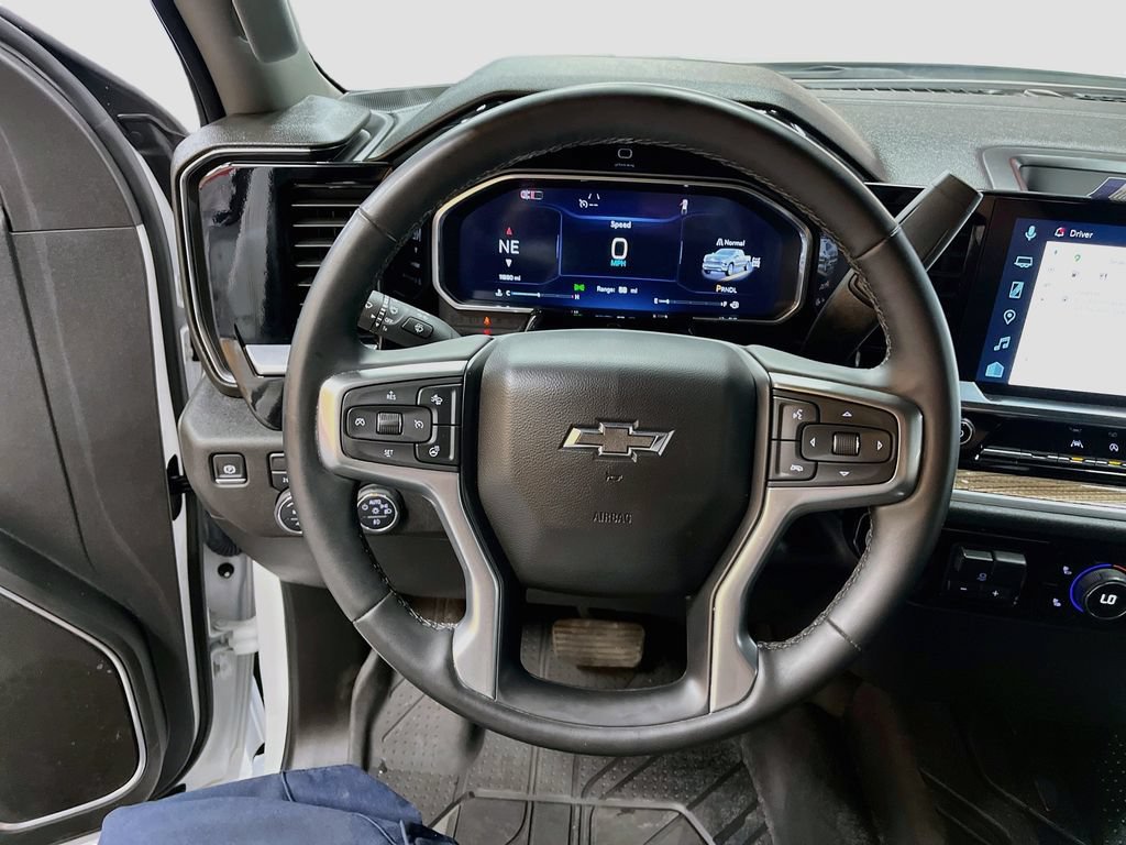 Used 2026 Chevrolet Silverado 1500 RST w/ RST Select Package AWD/4WD image 11