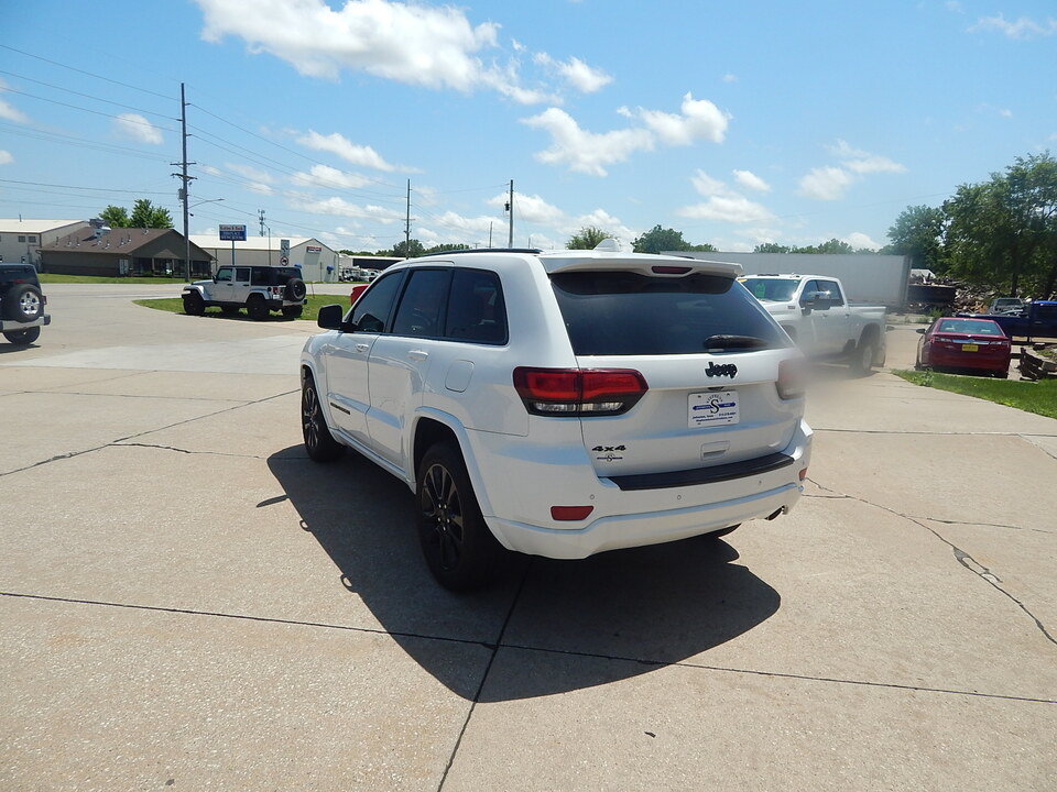 Used 2018 Jeep Grand Cherokee Altitude AWD/4WD image 7