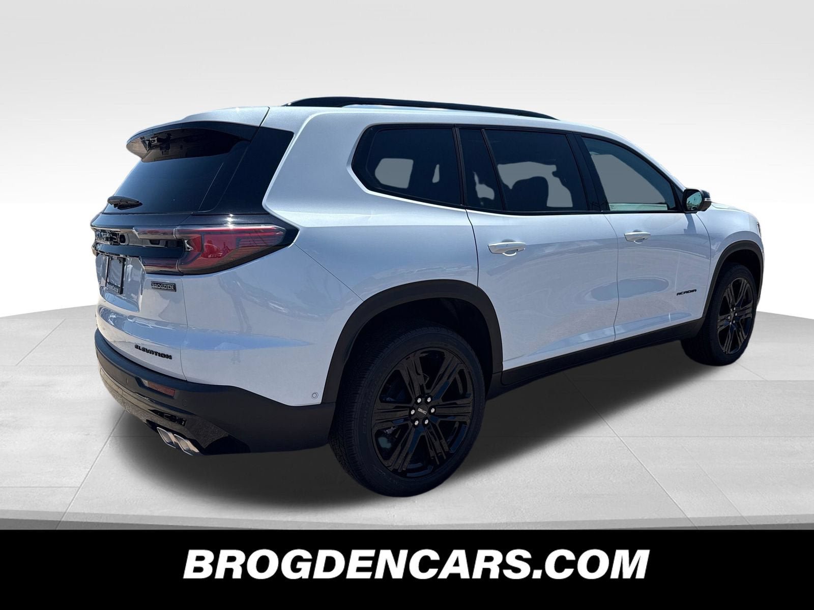 New 2026 GMC Acadia Elevation w/ Super Cruise Package FWD image 3