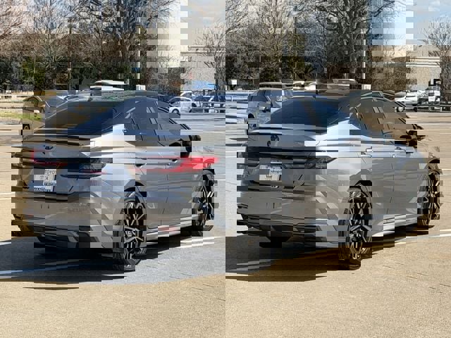 Used 2025 Toyota Camry XSE w/ Premium Plus Package image 4