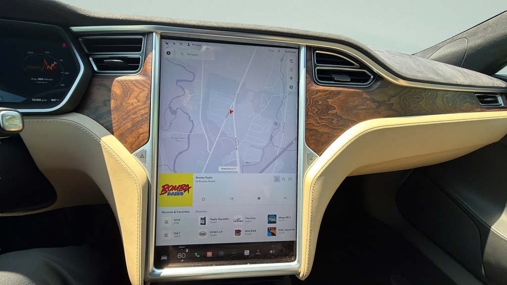 Used 2016 Tesla Model S 90D AWD/4WD image 16