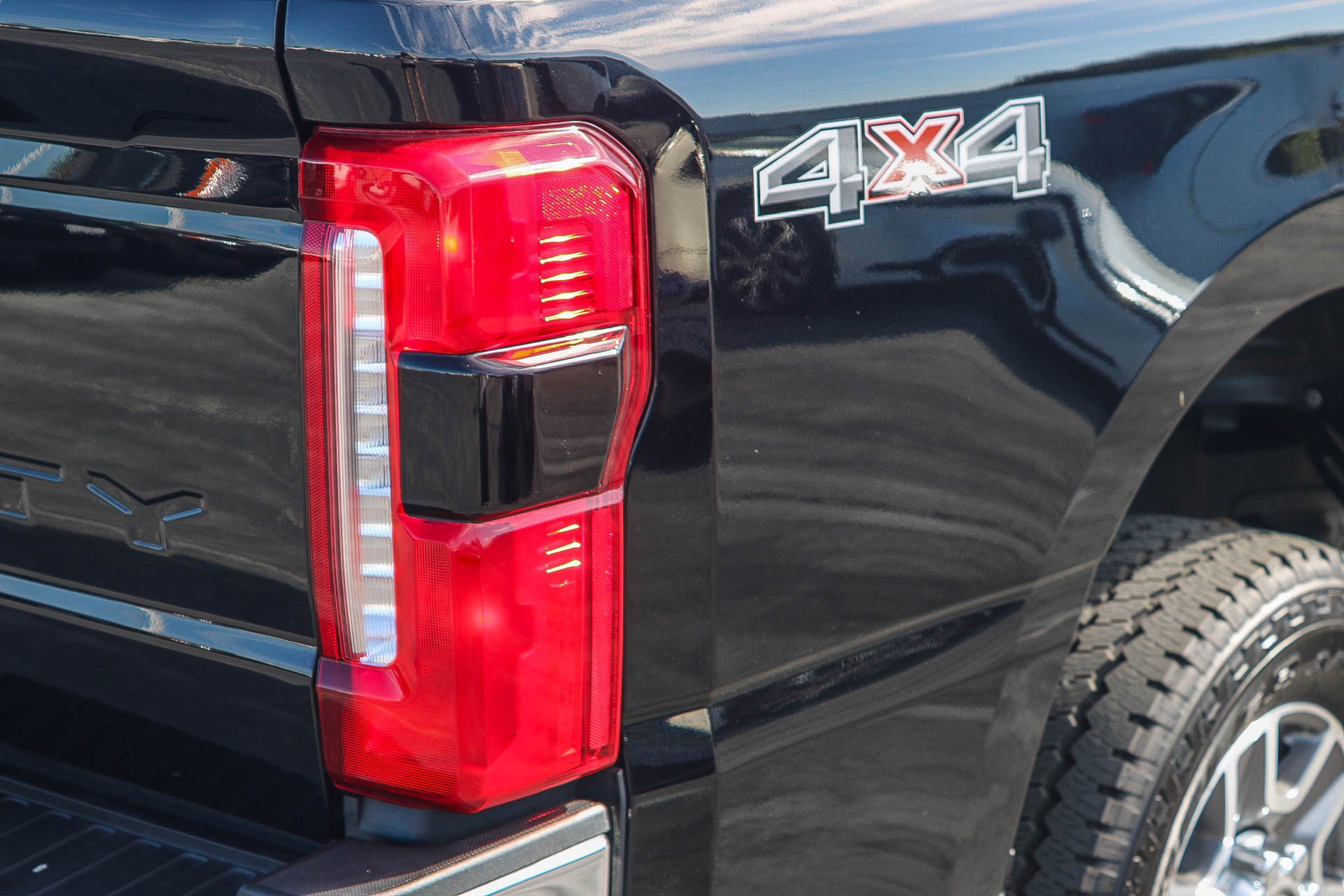 Used 2025 Ford F250 Lariat AWD/4WD image 10