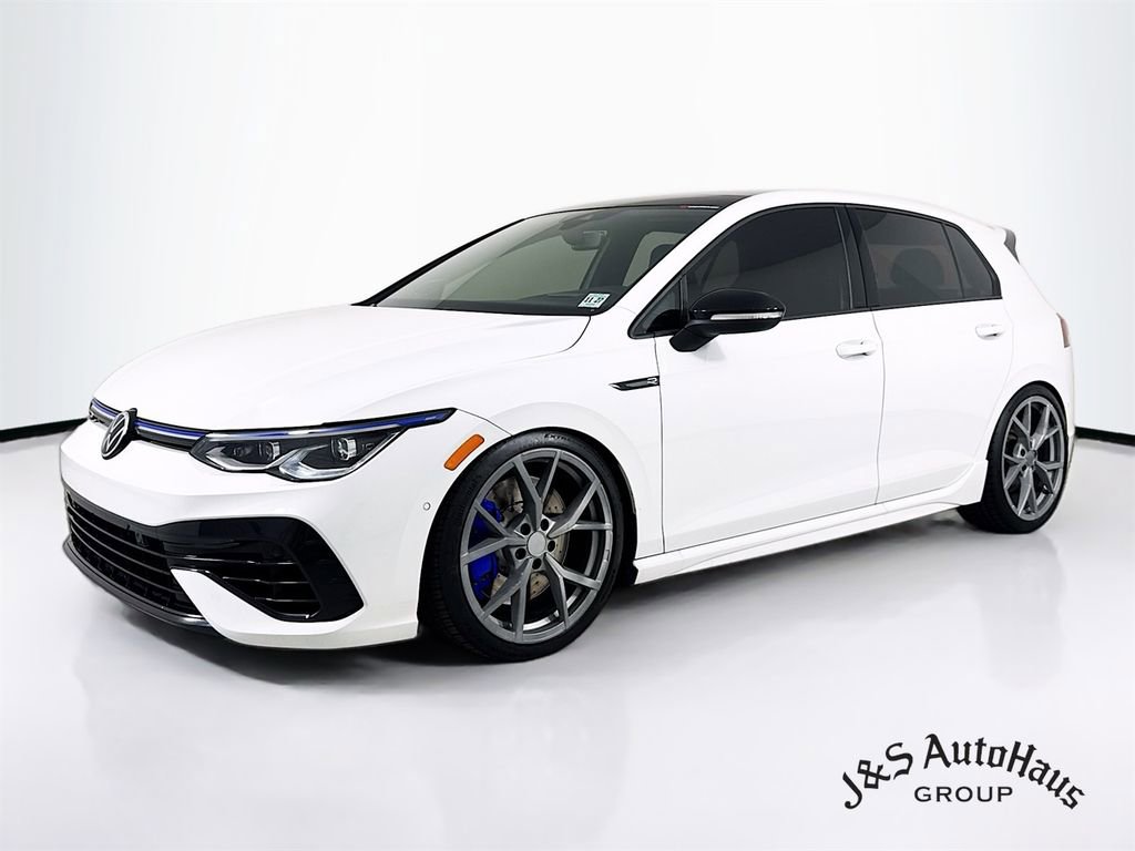 Used 2022 Volkswagen Golf R image 3