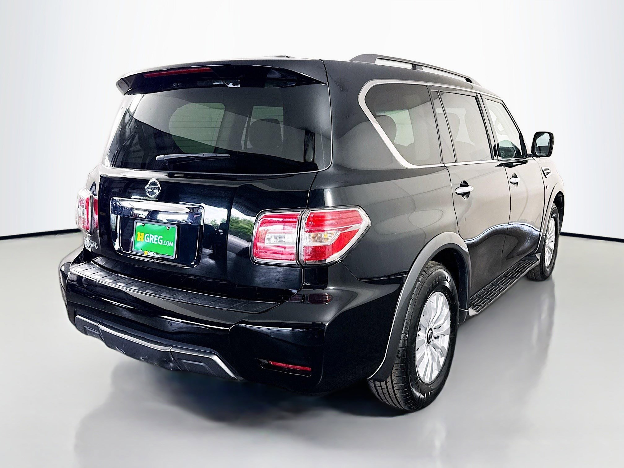 Used 2020 Nissan Armada SV w/ Driver Package RWD image 10