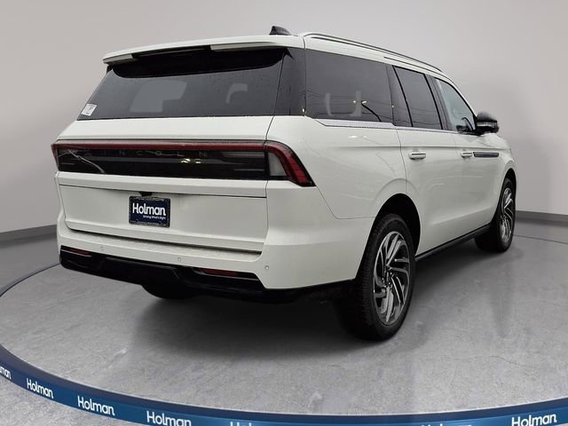 New 2026 Lincoln Navigator Reserve AWD/4WD image 4