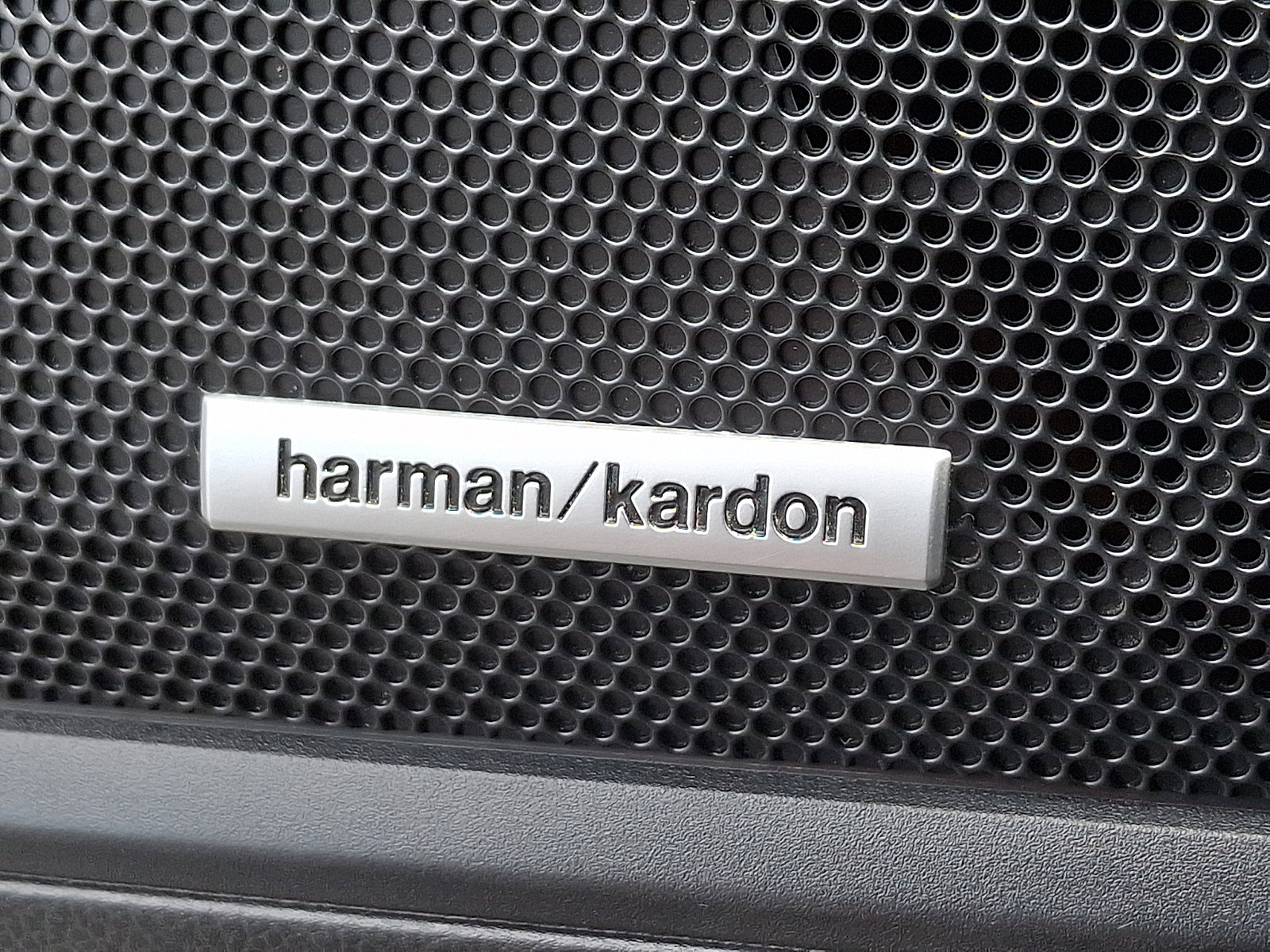 Used 2025 Subaru Outback Wilderness AWD/4WD image 24