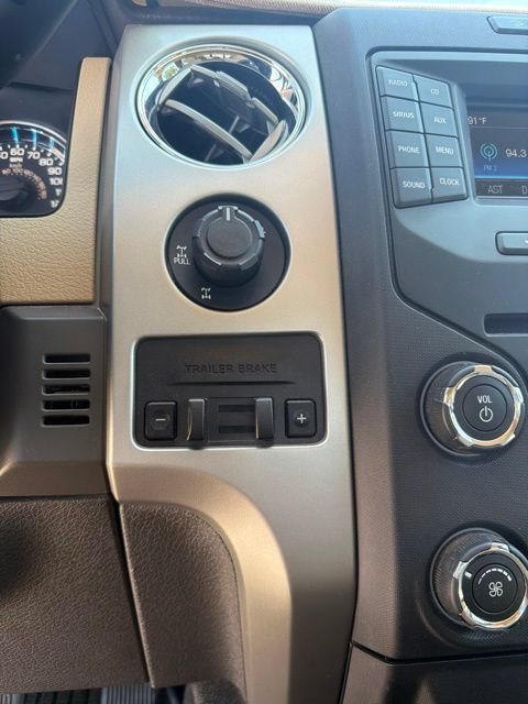 Used 2014 Ford F150 XLT w/ Equipment Group 302A Luxury AWD/4WD image 16
