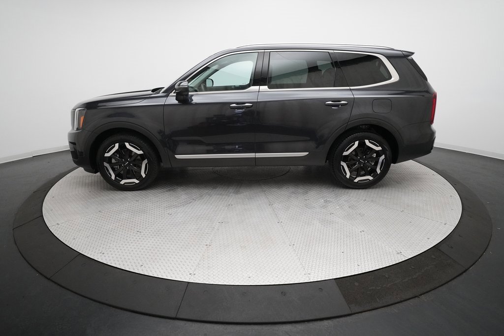Used 2025 Kia Telluride S image 25